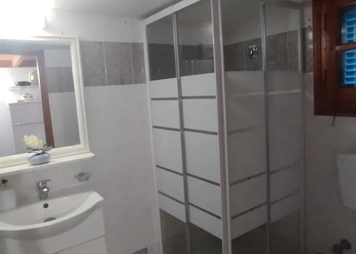 Glaros Agriolivadi Patmos *